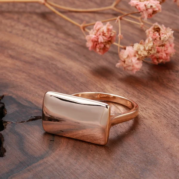 Dangle Square Luxury Ring - Rose Gold & Zircon – Image 6