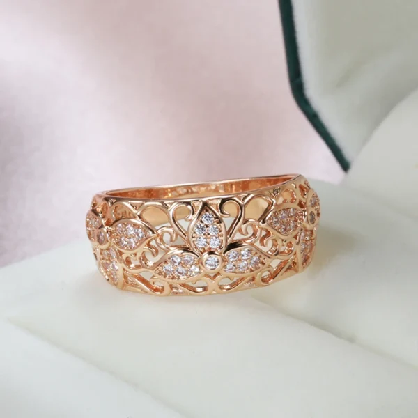 Elegant Flower Luxury Ring - Rose Gold & Zircon - Image 5