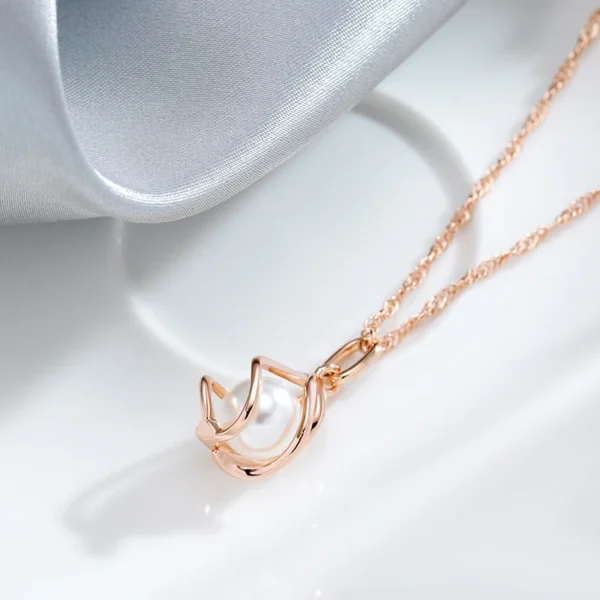 Hollow Pearl Luxury Pendant Necklace – Rose Gold & Zircon - Image 4