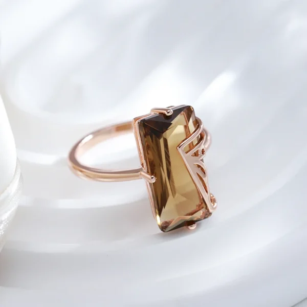 Elegant Light Brown Square Luxury Ring – Rose Gold & Zircon – Image 4