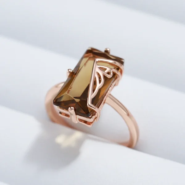 Elegant Light Brown Square Luxury Ring – Rose Gold & Zircon – Image 5