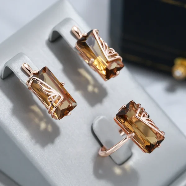 Elegant Light Brown Square Luxury Ring – Rose Gold & Zircon – Image 6